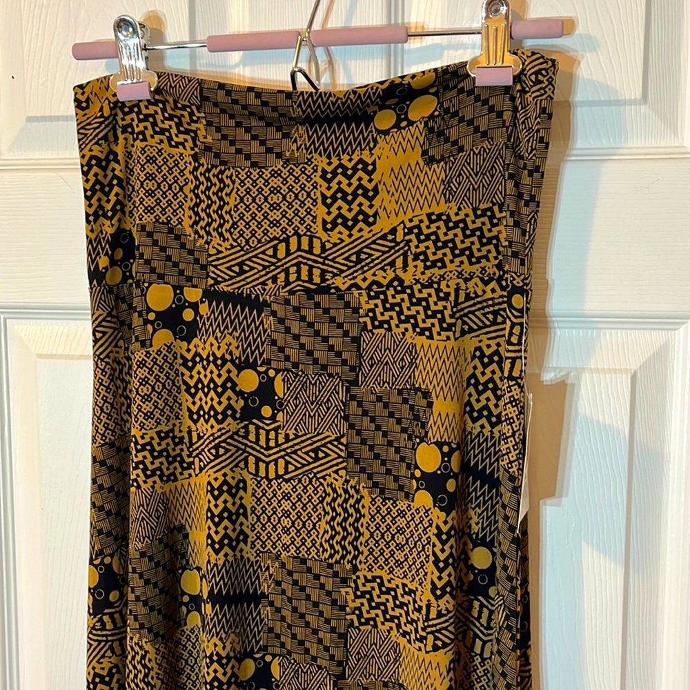 LuLaRoe Maxi stretch skirt NWT size small stretch